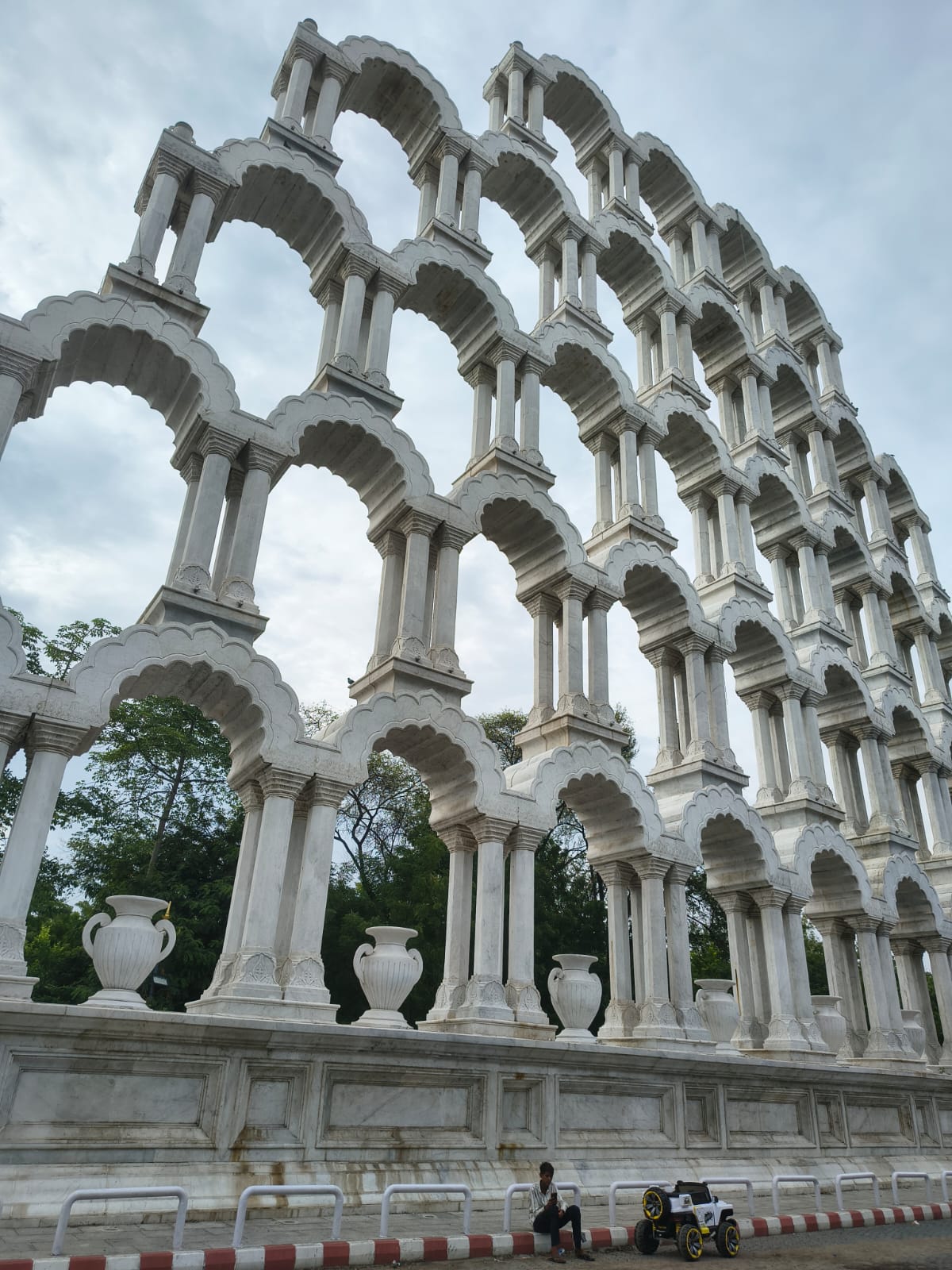 Full height view of Toran Dwar gateway with stacked arches and columns
